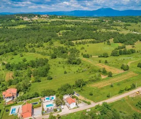 Holiday home Pisurinka *